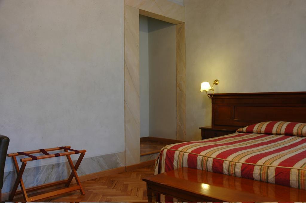 Hotel Villa Aurora Fiesole Bagian luar foto